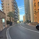 36mt2 A 5 Min A Pied Boulevard De Belgique Mc *