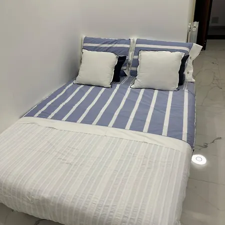 36mt2 A 5 Min A Pied Boulevard De Belgique Mc 公寓