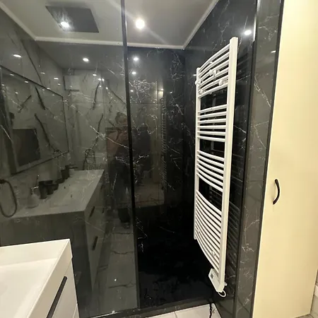 36mt2 A 5 Min A Pied Boulevard De Belgique Mc Apartment