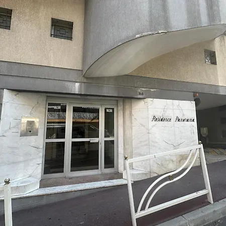 36mt2 A 5 Min A Pied Boulevard De Belgique Mc Beausoleil